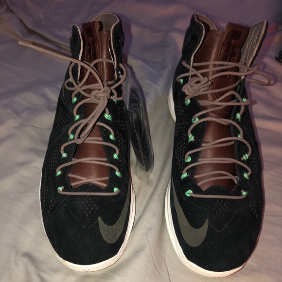 Nike Lebron 10 EXT Black Suede Size 12.5 main image 4
